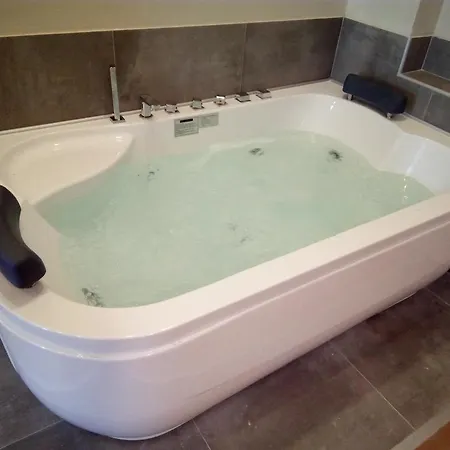 Euphoria Luxury Apartman Hriszí Aktí Haniá